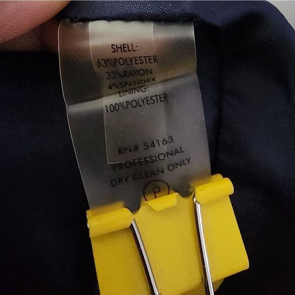 Calvin Klein - Picture 9 of 11